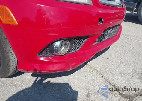 2010 Mercedes-Benz C 300 Luxury/Sport z USA, uszkodzony, nr VIN WDDGF5EB7AR109594